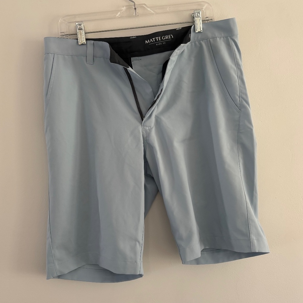 Matte Grey Men’s Golf Shorts – Light Blue, Size 32, Performance Fit